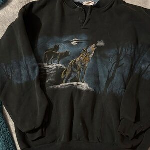 Black Wolf Graphic Sweatshirt